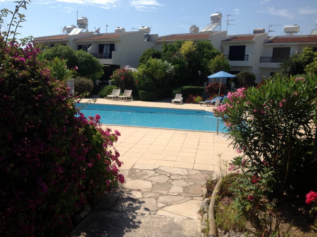 Paphos Townhouse Villa Exterior foto